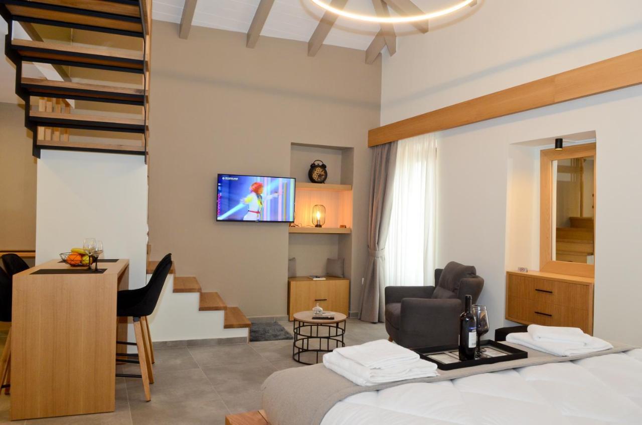 Roloi Suites Nafpaktos Exteriör bild
