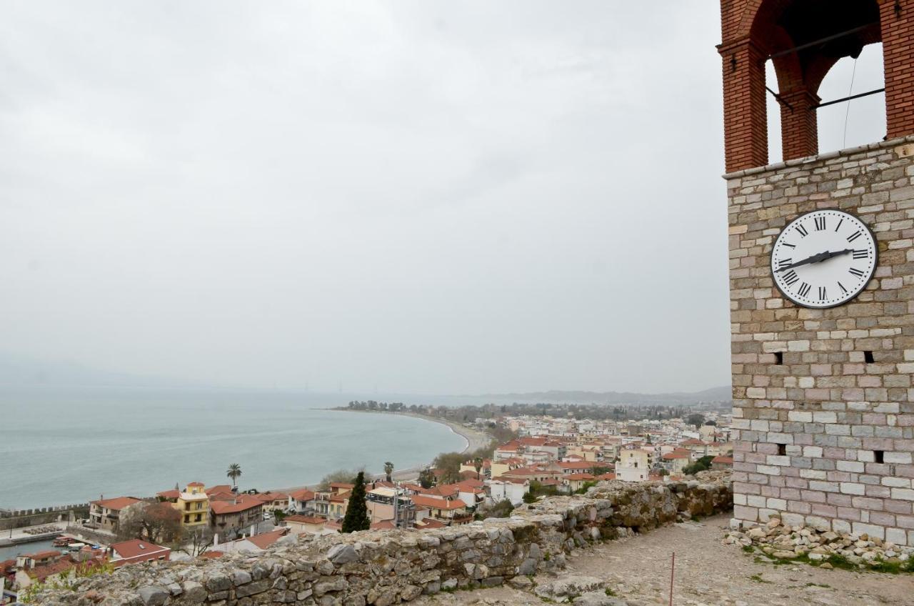 Roloi Suites Nafpaktos Exteriör bild